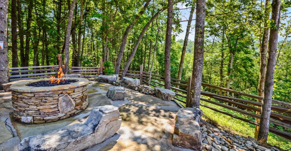 Smoky Mountains All-Inclusive Eclipse Retreat