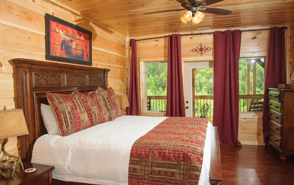 Smoky Mountains All-Inclusive Eclipse Retreat