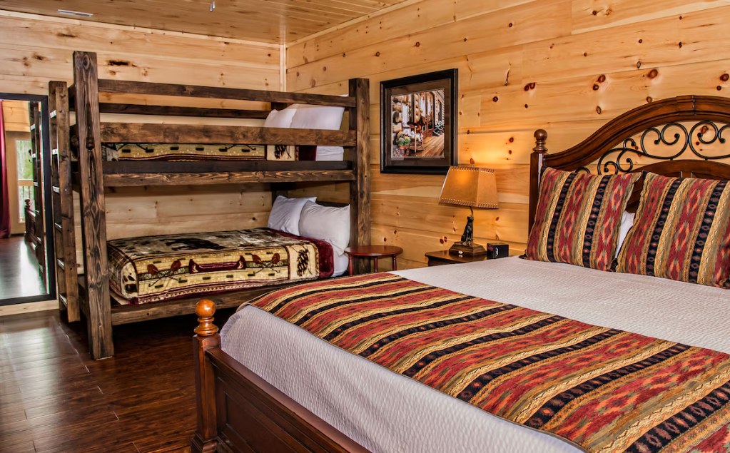 Smoky Mountains All-Inclusive Eclipse Retreat
